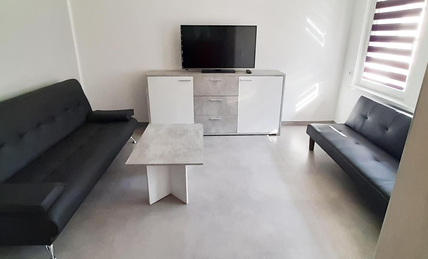 Haus Kleiner Findling Im Lausitzer Seenland Tatzschwitz Ngoại thất bức ảnh
